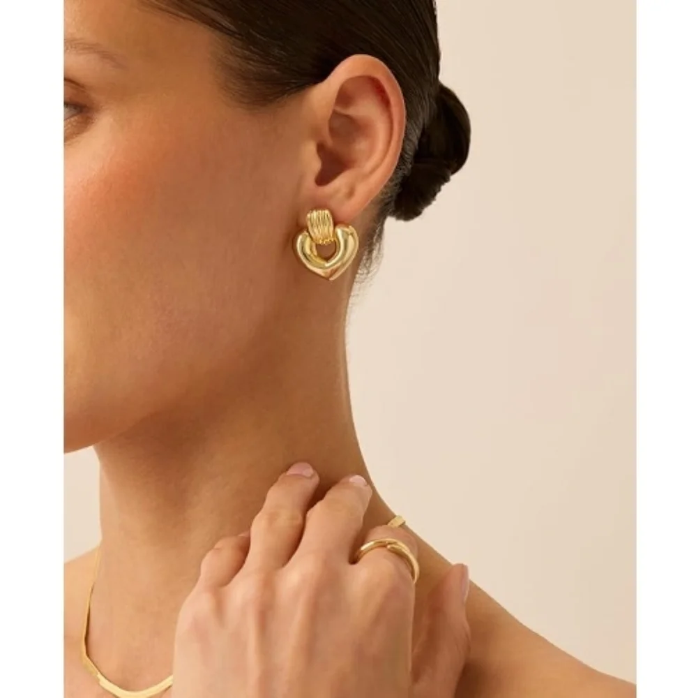 14K Gold Plated Chunky Dangle Heart Earrings In White Gold